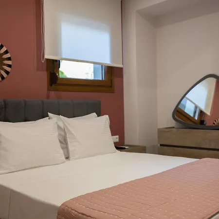 Viewing Garden Apartman