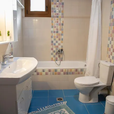 Viewing Garden Apartman